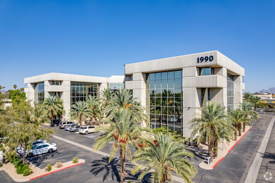 1990 W Camelback Rd, Phoenix, AZ à louer - Photo du bâtiment - Image 3 de 10