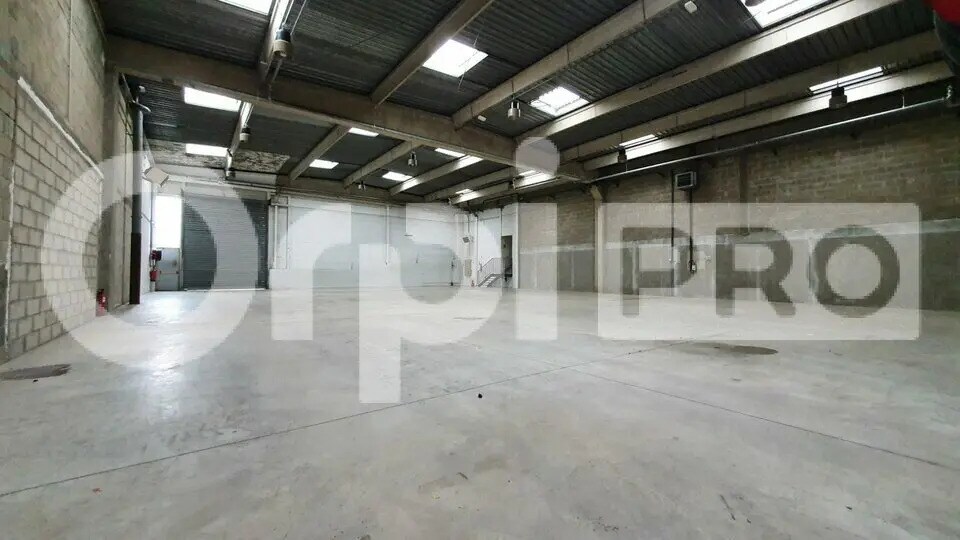 Flex in Palaiseau for lease Interior Photo- Image 1 of 8