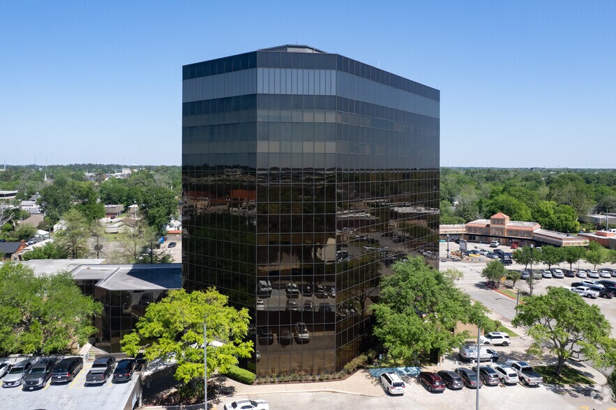 2615 Calder Ave, Beaumont, TX à louer - Photo du bâtiment - Image 3 de 10