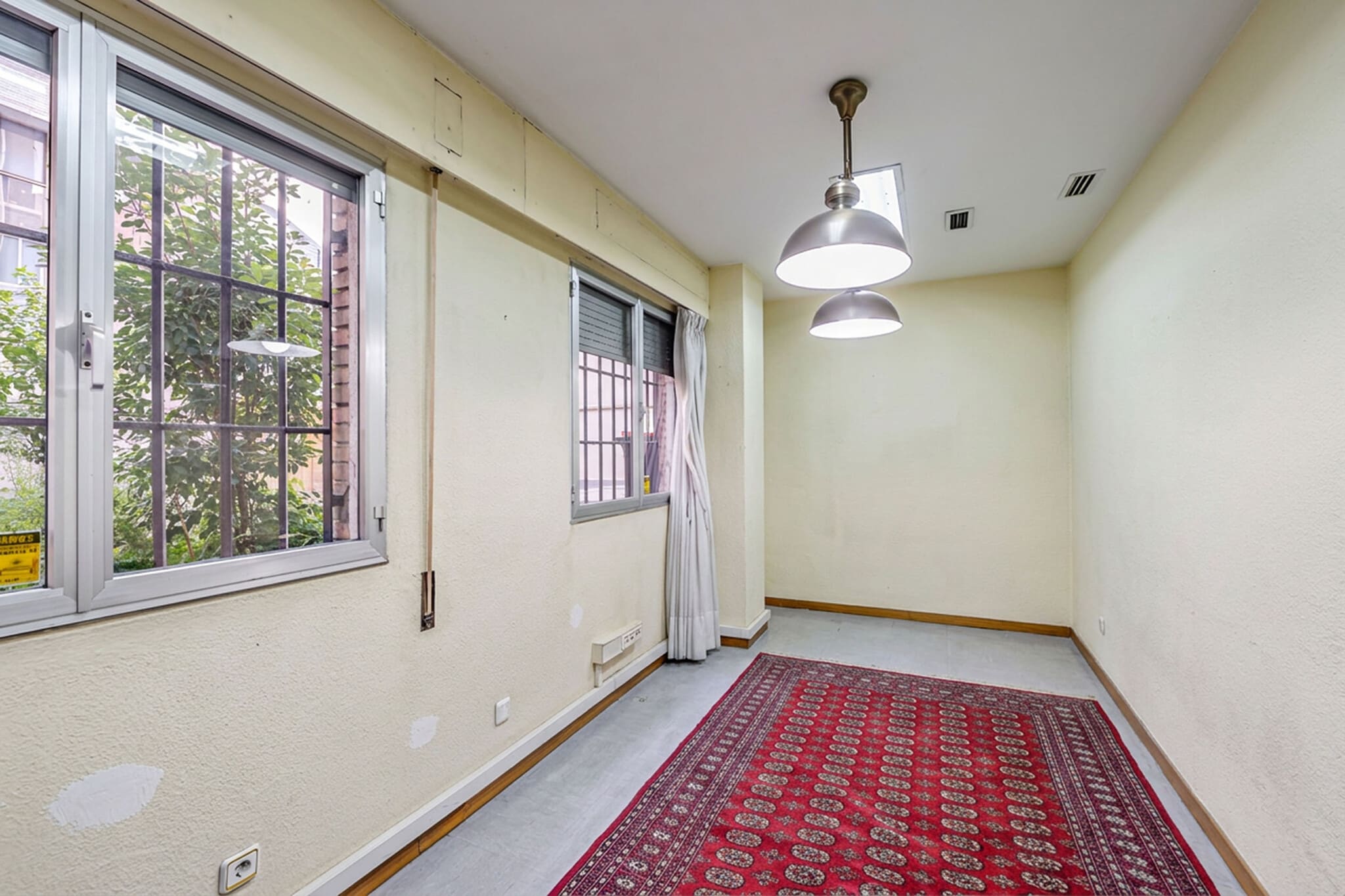 Office/Retail in Madrid, Madrid for lease Interior Photo- Image 1 of 20