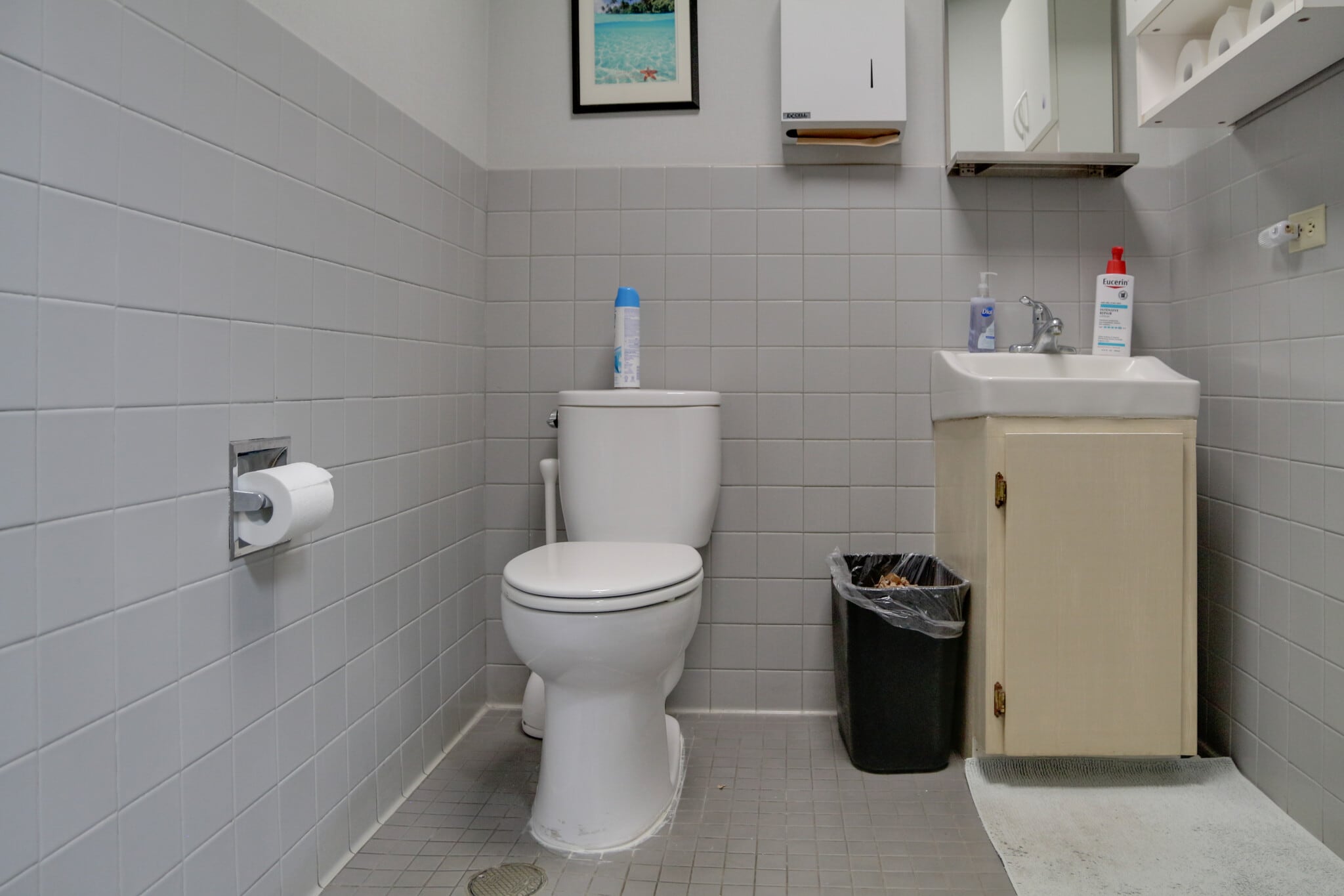 10225 Austin Dr, Spring Valley, CA for lease Interior Photo- Image 1 of 11