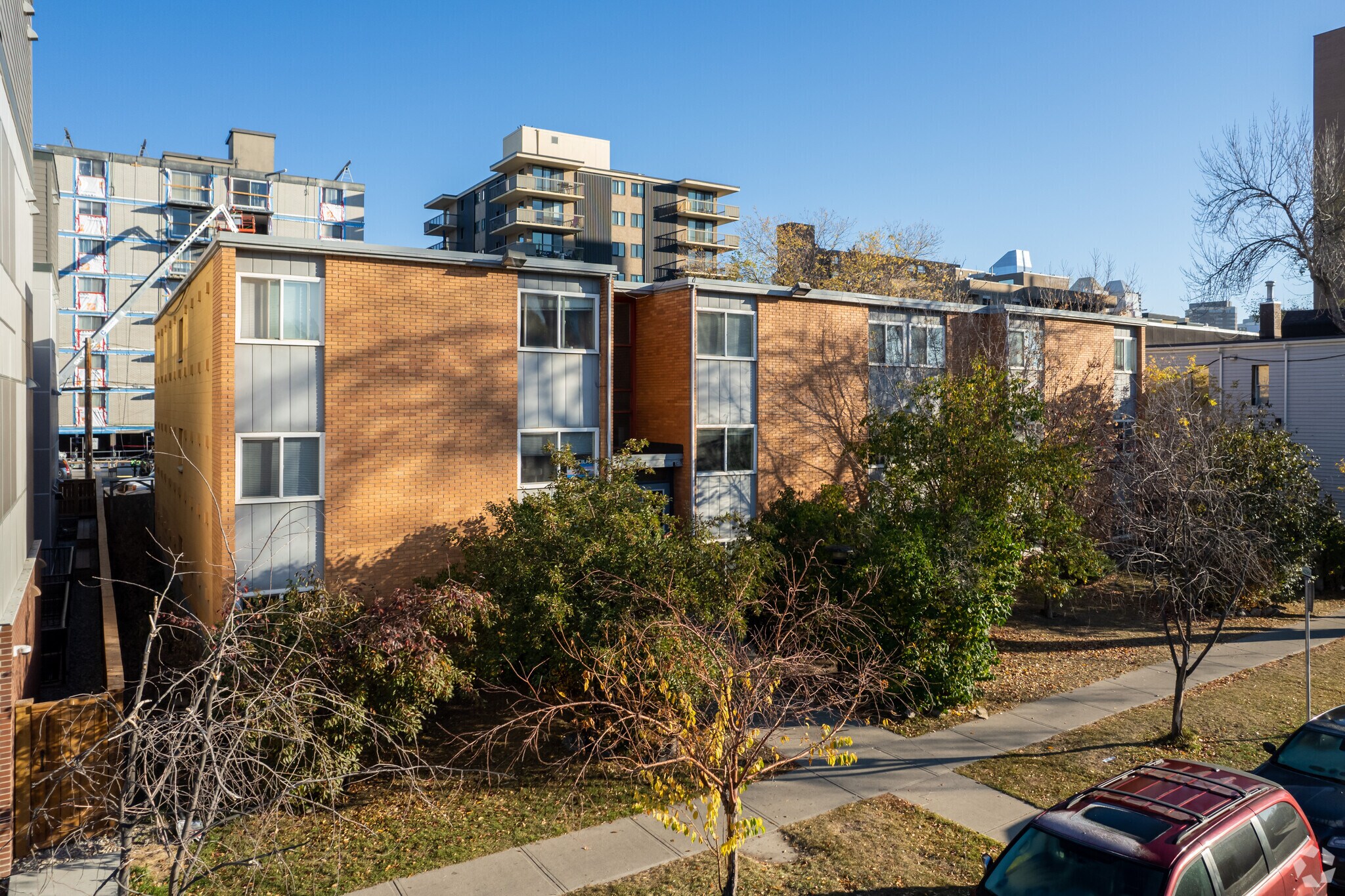 1114 16th Ave SW, Calgary, AB à vendre Photo principale- Image 1 de 1