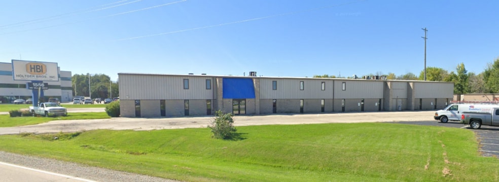 1556 Mid Valley Dr, De Pere, WI à louer - Photo du bâtiment - Image 2 de 3