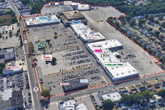 Plus de détails pour 825-895 W Montauk Hwy, West Babylon, NY - Commerce de détail à louer
