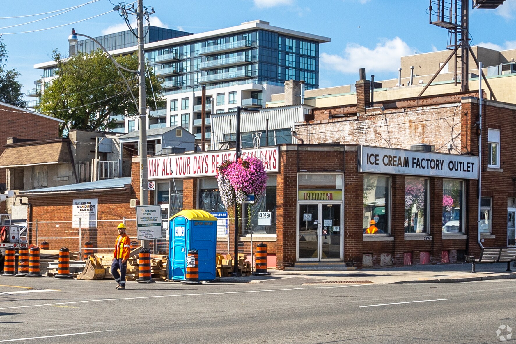 2857 Danforth Ave, Toronto, ON for sale Primary Photo- Image 1 of 1