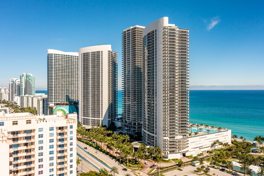 1800-1850 S Ocean Dr, Hallandale Beach, FL à vendre - Photo principale - Image 1 de 1