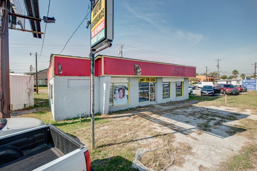 1410 S Texas Ave, Bryan, TX à louer - Photo du bâtiment - Image 2 de 14