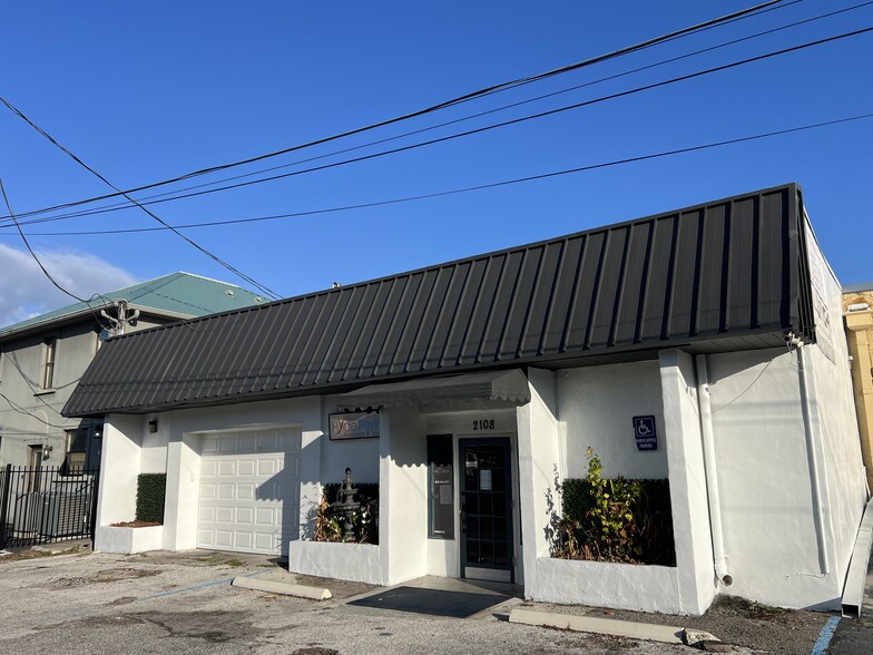 2108 W Kennedy Blvd, Tampa, FL for lease - Building Photo - Image 2 of 17