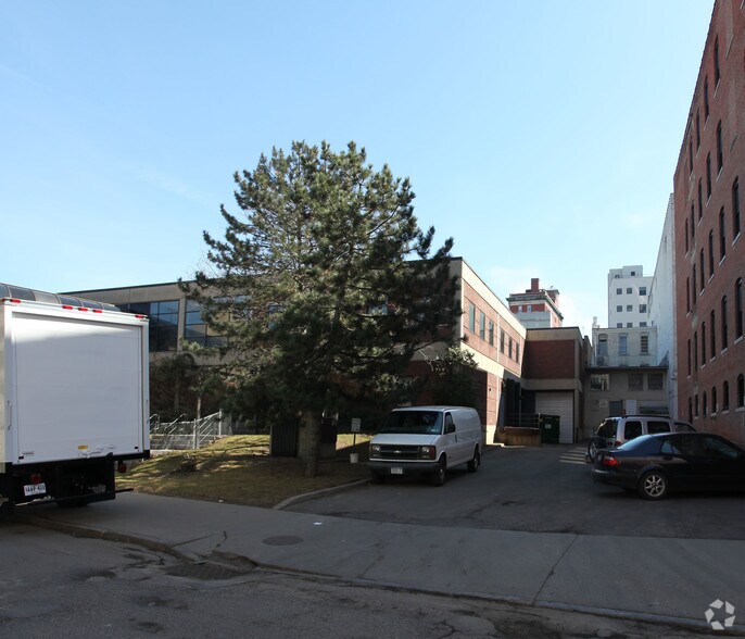 49 Court St, Binghamton, NY à vendre - Photo du bâtiment - Image 2 de 13