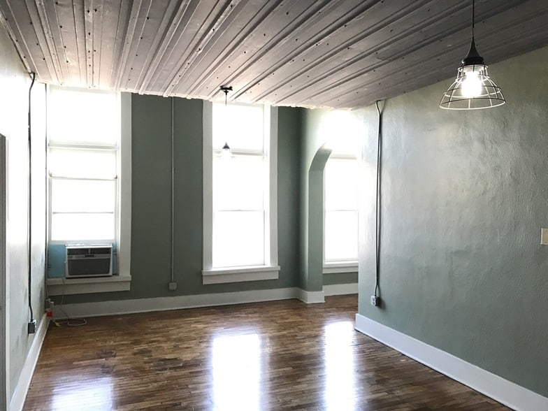 903 Main St, Trenton, MO for sale - Building Photo - Image 2 of 13
