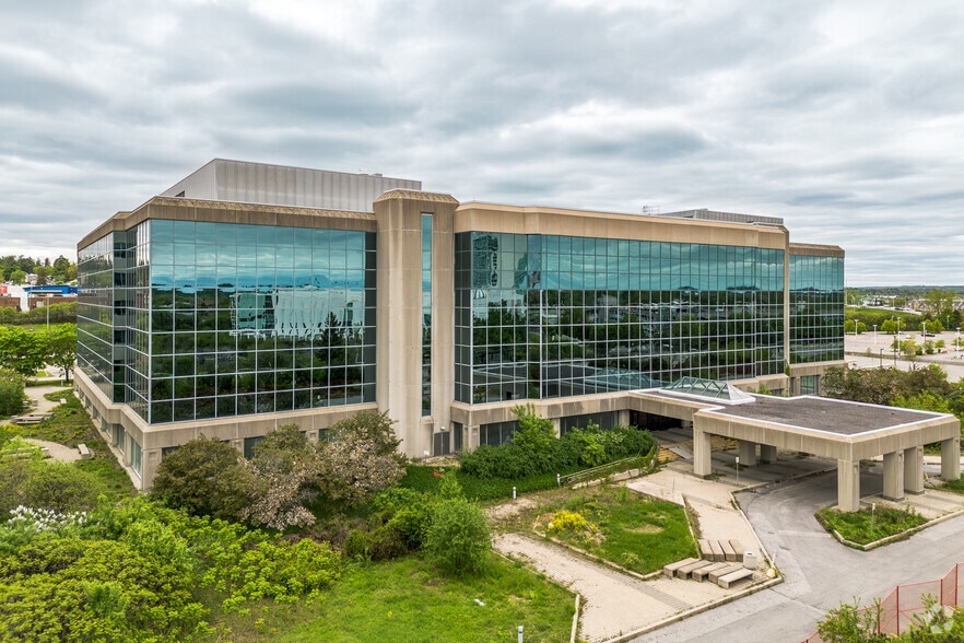 555 Boul Carriere, Gatineau, QC for sale - Building Photo - Image 3 of 5