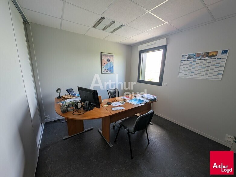 Industrial in La Chapelle-des-Fougeretz for lease - Interior Photo - Image 3 of 6