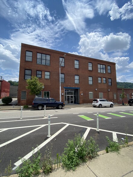 3030 Penn Ave, Pittsburgh, PA for sale - Building Photo - Image 1 of 14