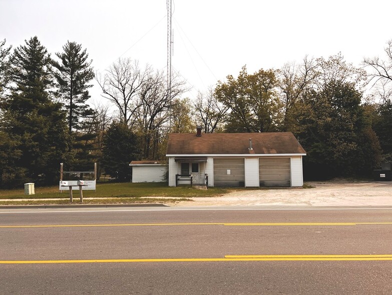 714 N 1st St, Harrison, MI for sale - Building Photo - Image 1 of 1