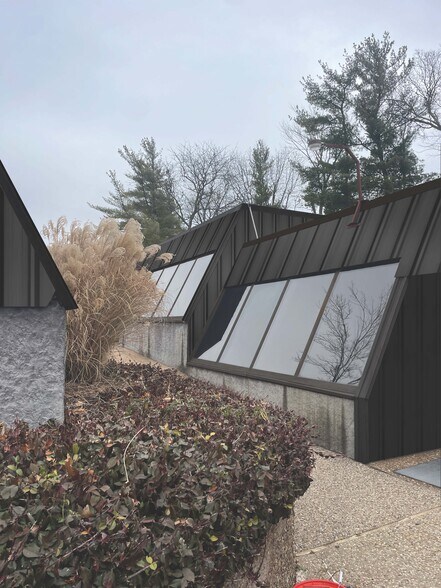 510 Baxter Rd, Chesterfield, MO for lease - Building Photo - Image 2 of 8