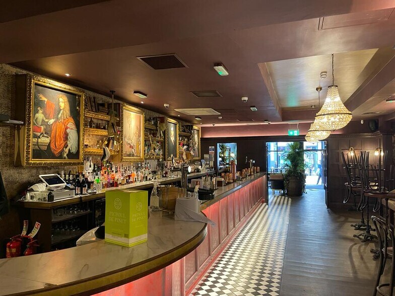 28 High St, Cardiff à louer - Photo du bâtiment - Image 2 de 5