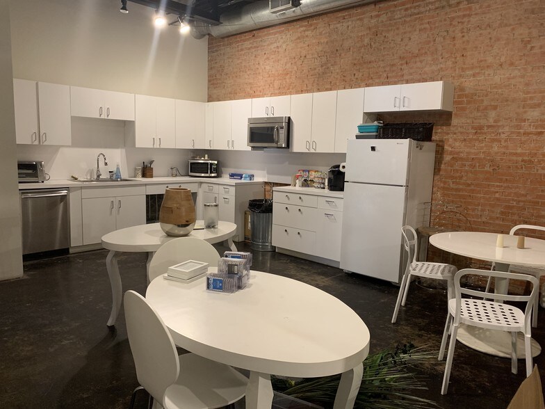 200 Cole St, Dallas, TX à louer - Photo intérieure - Image 3 de 5