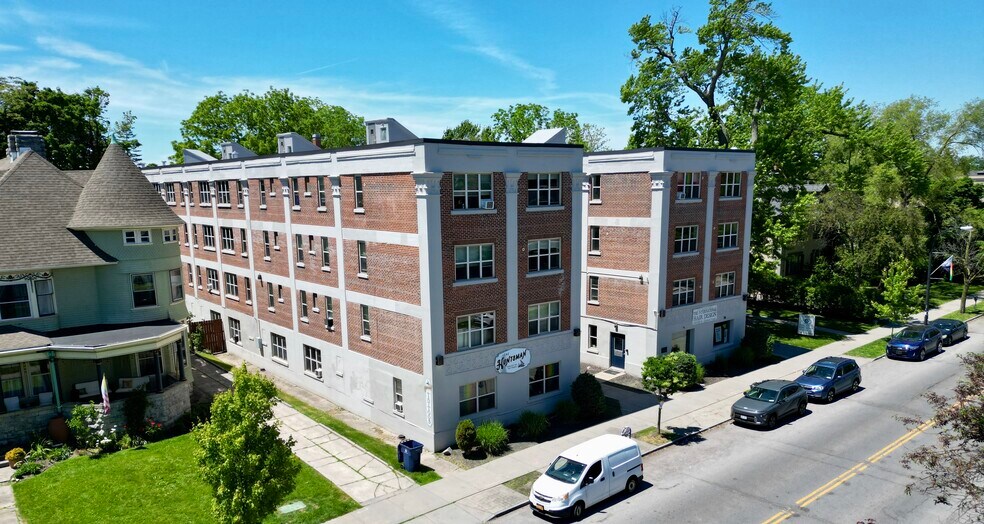 400 Elmwood Ave, Buffalo, NY à vendre - Photo du bâtiment - Image 3 de 28