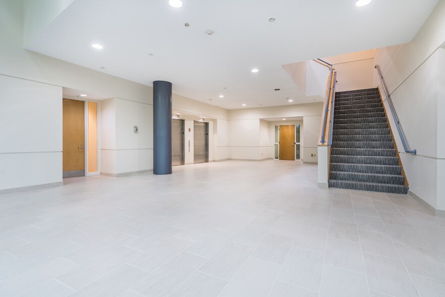 250 Turnpike Rd, Southborough, MA à louer - Photo intérieure - Image 3 de 22