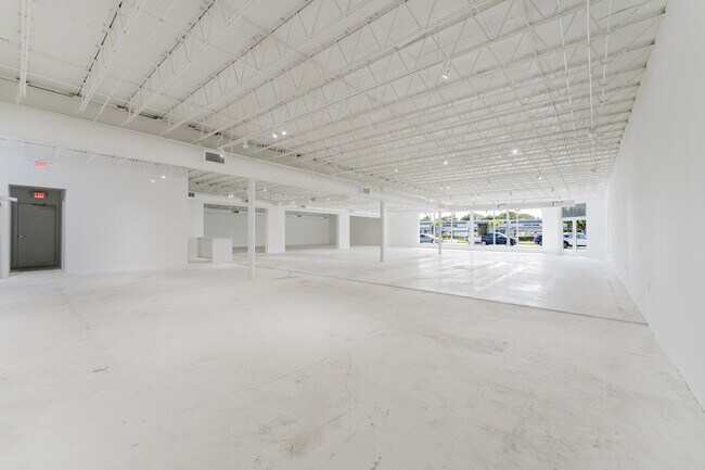 Plus de détails pour 3198 N Federal Hwy, Boca Raton, FL - Commerce de détail à louer