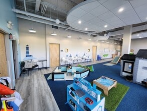 4210 N Western Ave, Chicago, IL for lease Interior Photo- Image 2 of 7