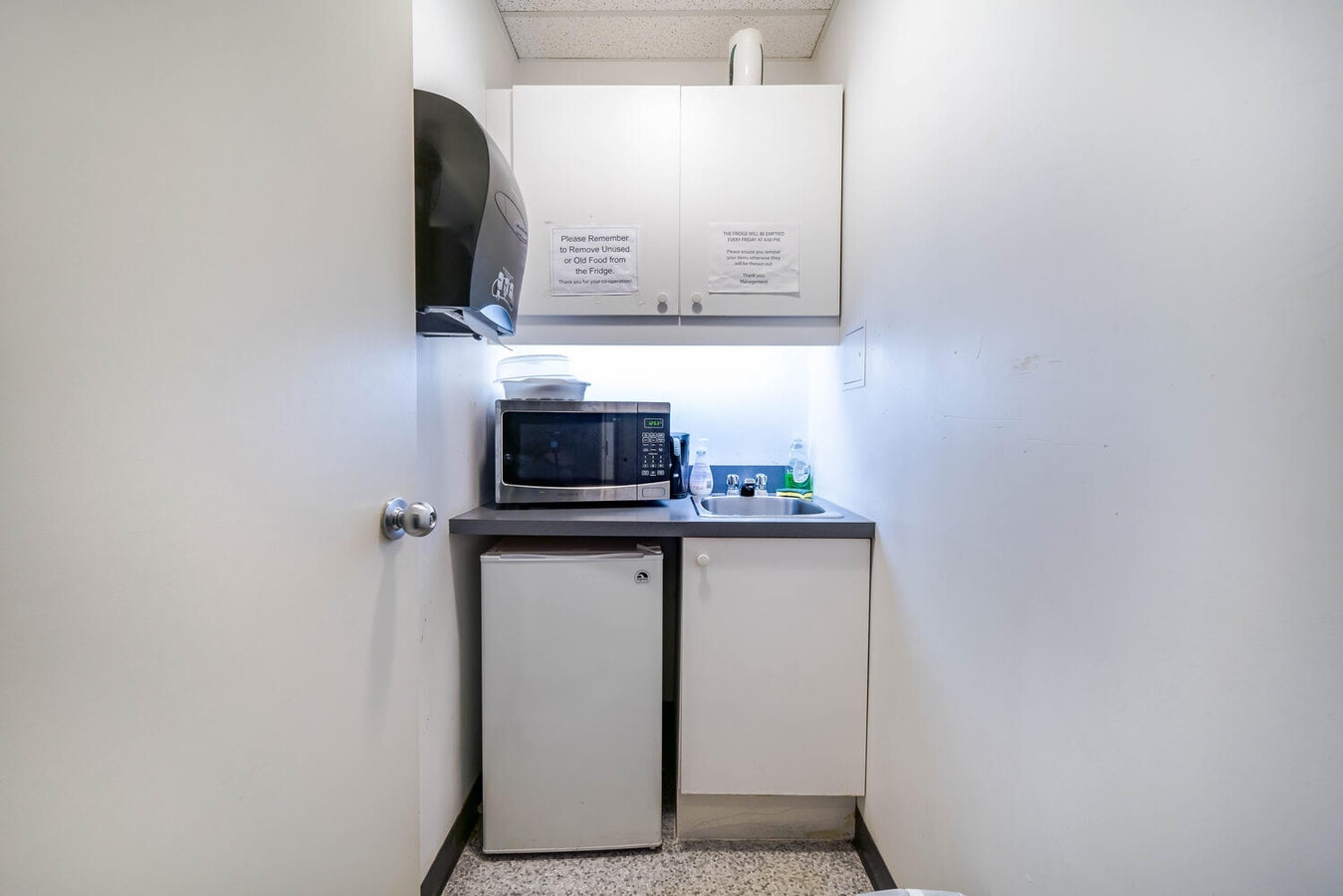 938 Howe St, Vancouver, BC V6Z 1N9 - Unit 405 - - Floor Plan - Image 2 of 6