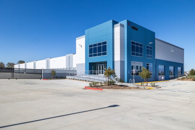 Plus de détails pour 19885 Harvill Ave, Perris, CA - Industriel à louer