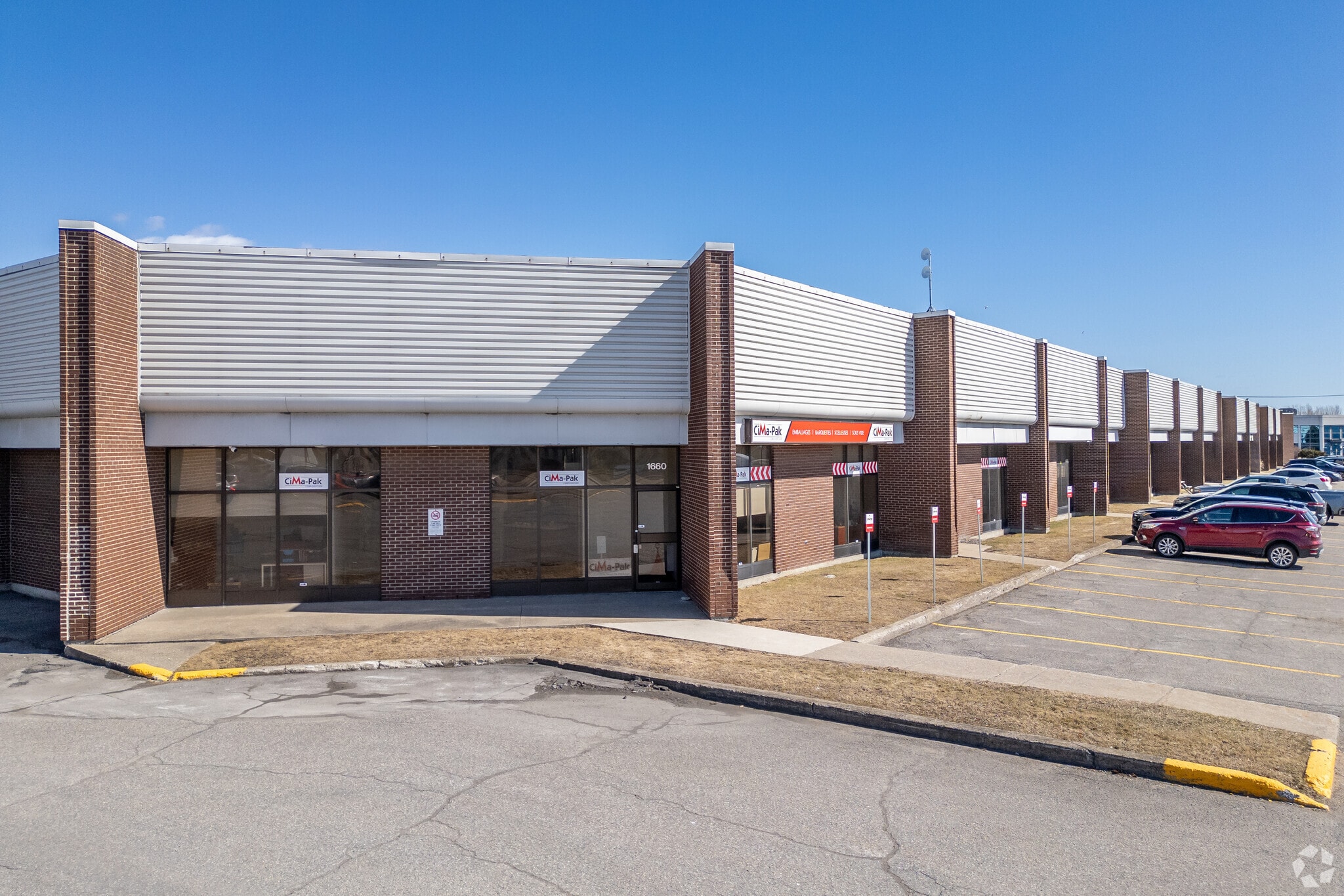 1520-1660 55e Av, Montréal, QC for lease Building Photo- Image 1 of 18