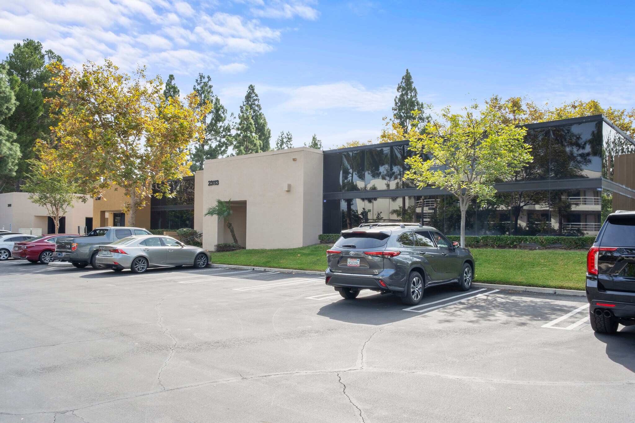 23113 Plaza Pointe Dr, Laguna Hills, CA à vendre Photo principale- Image 1 de 21