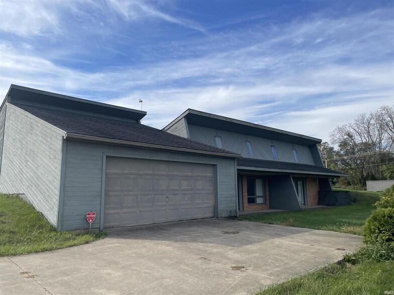 21835 State Road 120, Elkhart, IN for sale - Primary Photo - Image 1 of 4