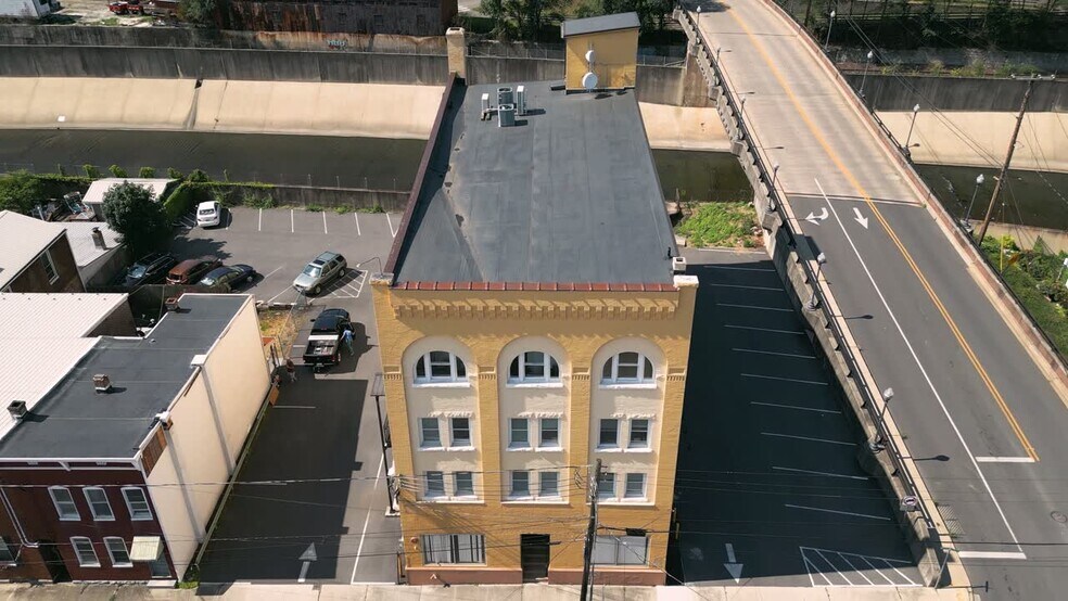 446 N Mechanic St, Cumberland, MD à vendre - Vidéo sur l’inscription commerciale - Image 2 de 28