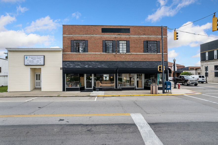 107 N Broadway St, Blanchester, OH à vendre - Photo du bâtiment - Image 1 de 1