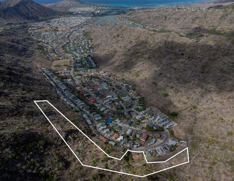 1332 Miloiki st, Honolulu, HI à vendre - Photo du bâtiment - Image 3 de 3