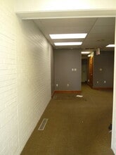 211 Kenbrook Dr, Vandalia, OH for lease Interior Photo- Image 2 of 10