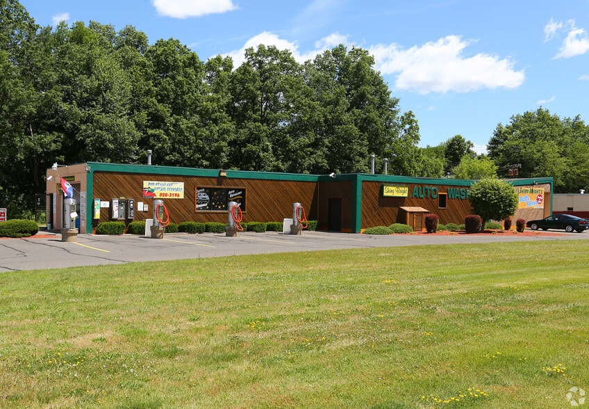86 Woodlawn Rd, Berlin, CT for sale - Building Photo - Image 2 of 5