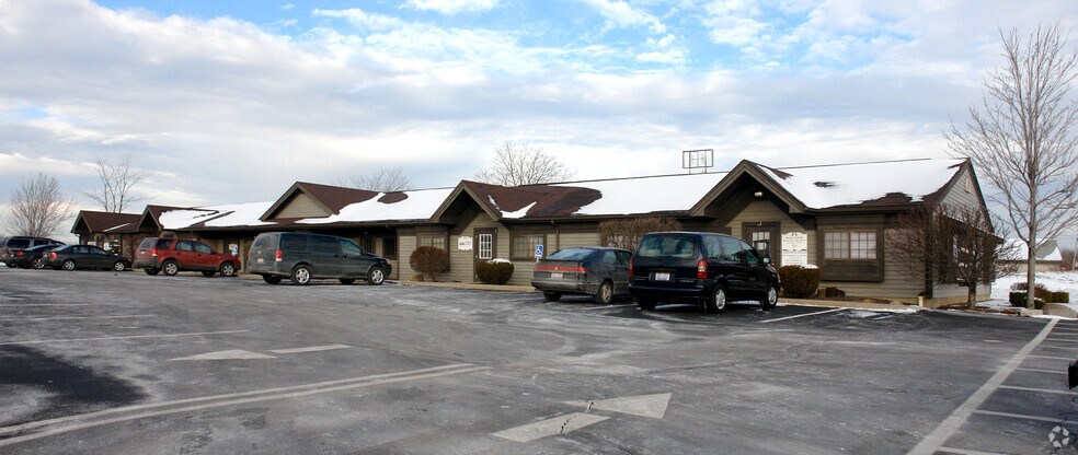 80 Westchester Dr, Youngstown, OH à vendre - Photo principale - Image 1 de 2