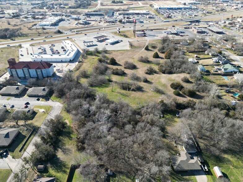 1300 S Trenchard St, Decatur, TX à vendre - Photo du bâtiment - Image 3 de 20