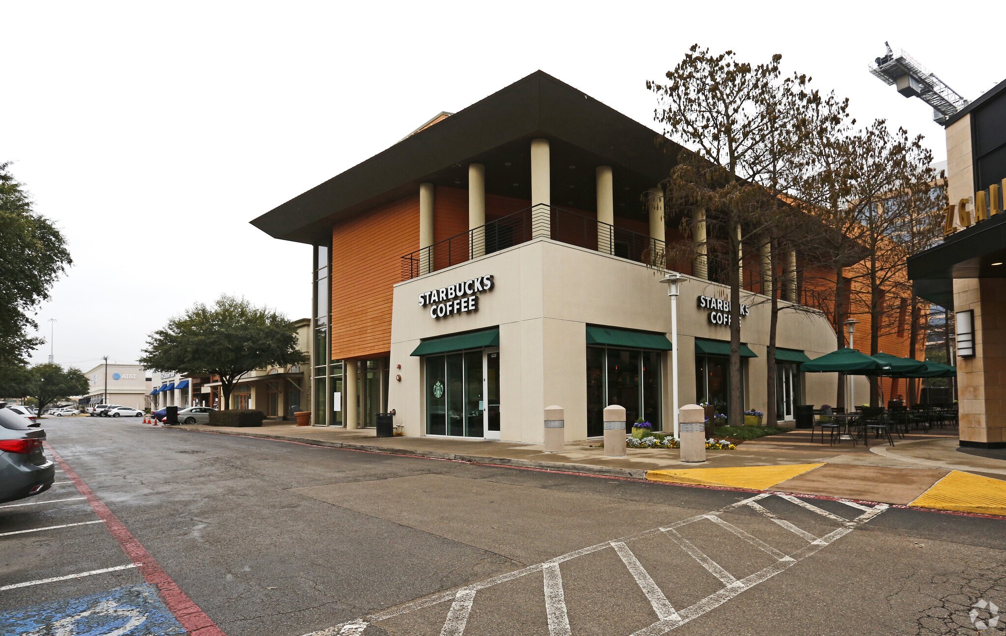 5203-5223 Alpha Rd, Dallas, TX à louer Photo principale- Image 1 de 8
