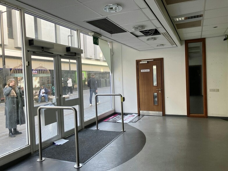 5-9A Saville Row, Newcastle Upon Tyne à louer - Photo du bâtiment - Image 3 de 8