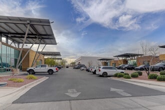 6807 Ponderosa Way, Las Vegas, NV à louer Photo intérieure- Image 1 de 11