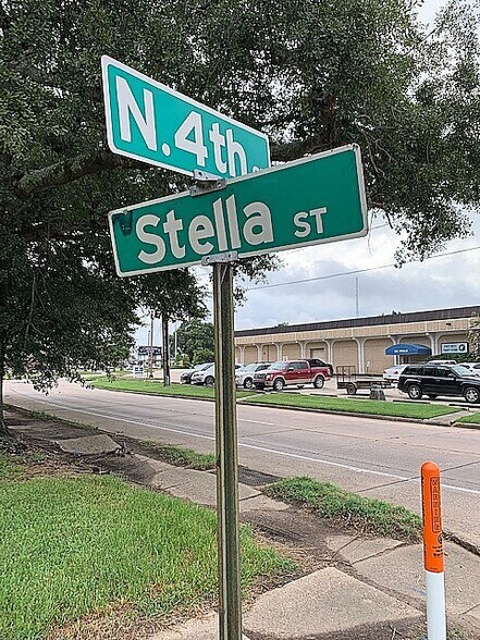 706 N 4th St, West Monroe, LA for sale - Building Photo - Image 2 of 5