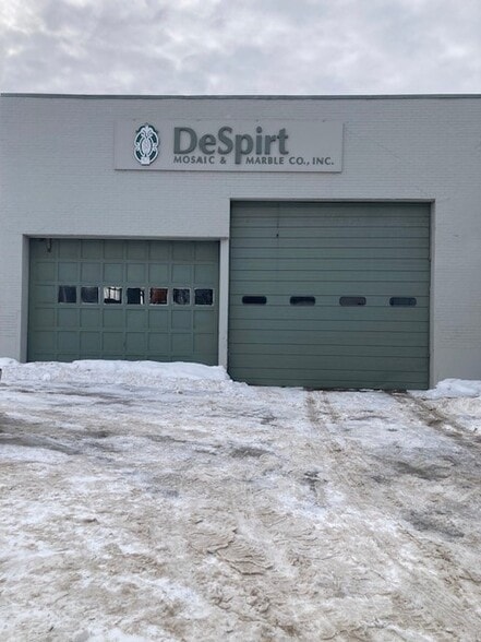 1085 E Delavan Ave, Buffalo, NY for sale - Primary Photo - Image 2 of 15