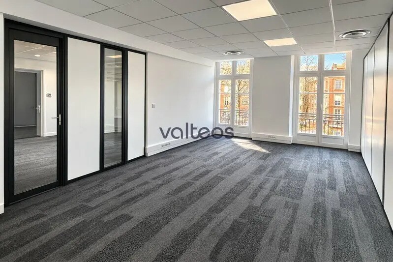 48 Allées Forain François Verdier, Toulouse for lease - Interior Photo - Image 2 of 12