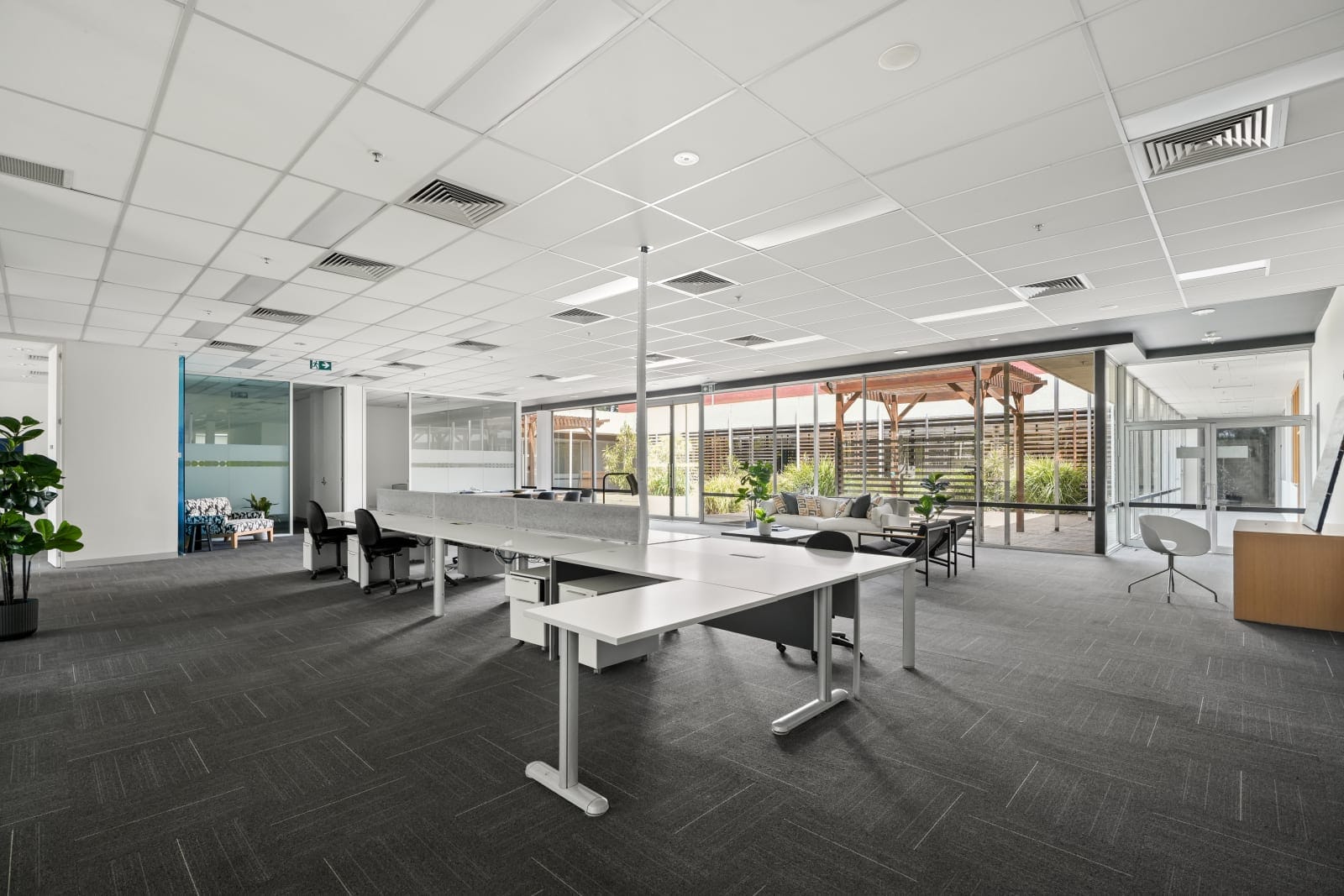 104-168 Hawthorn Road, Forest Hill for lease Interior Photo- Image 1 of 4