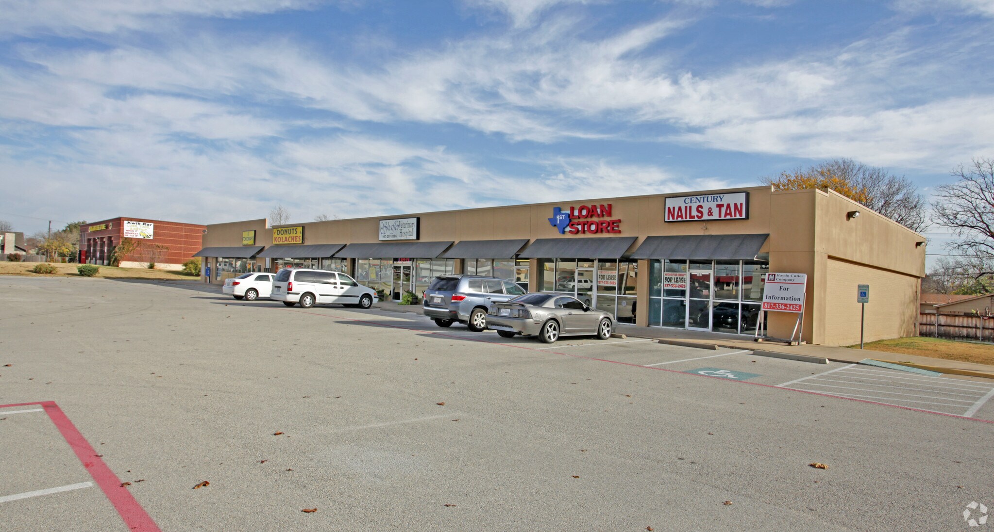 105-125 S Crowley Rd, Crowley, TX for lease Primary Photo- Image 1 of 6