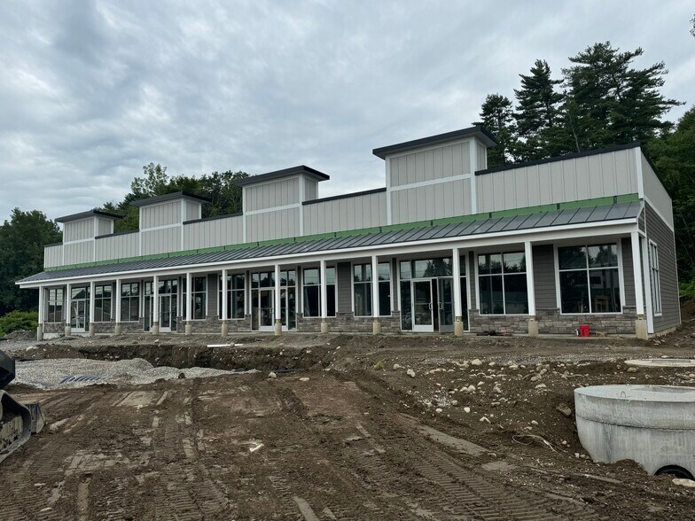 1471 State Route 9, Lake George, NY à vendre - Photo du bâtiment - Image 1 de 1