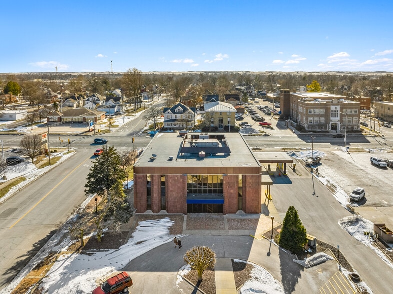 1400 Charleston Ave, Mattoon, IL à vendre - Photo du bâtiment - Image 3 de 5