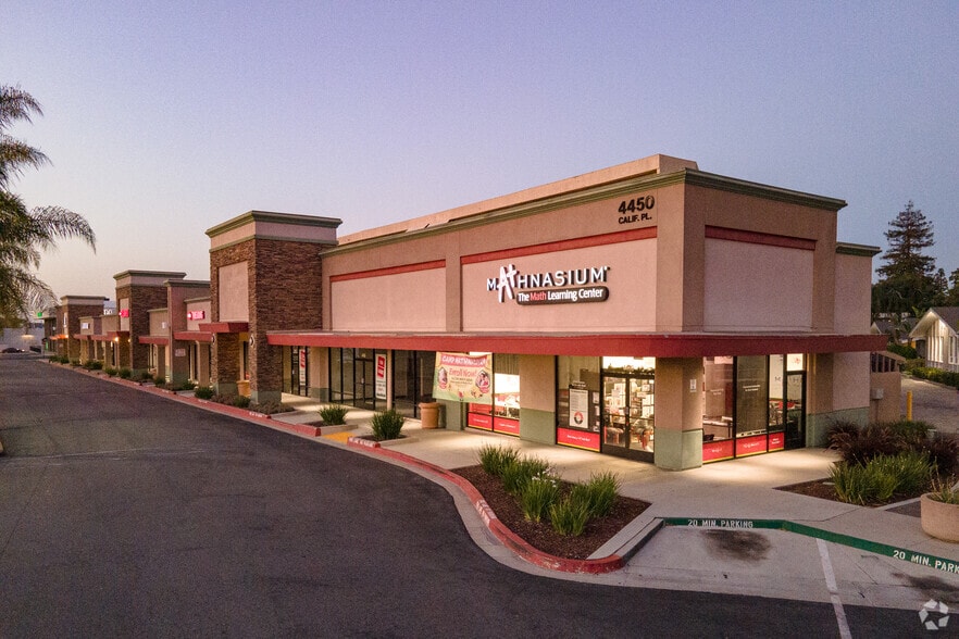 4516-4550 Atlantic Ave, Long Beach, CA for lease - Building Photo - Image 3 of 34