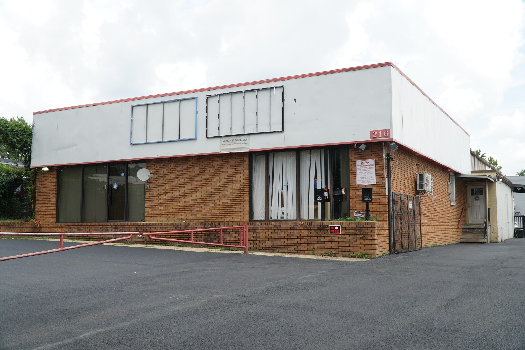 216 W Hampton Ave, Capitol Heights, MD à vendre Photo principale- Image 1 de 10