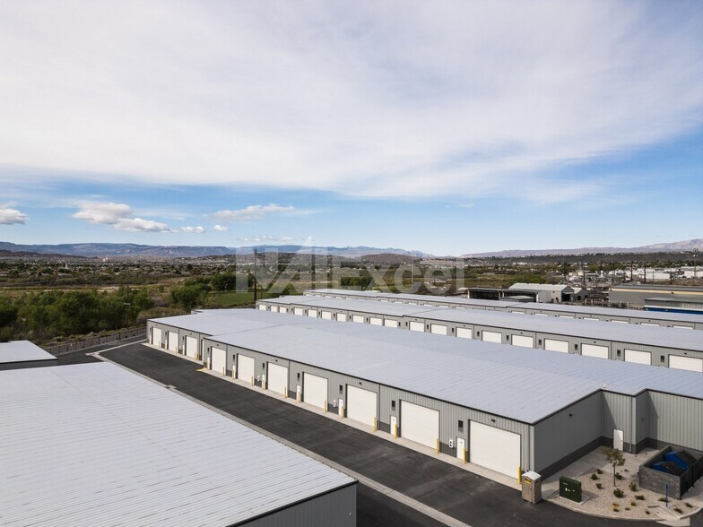 24 E Industrial Rd, Washington, UT à vendre - Photo du bâtiment - Image 2 de 6